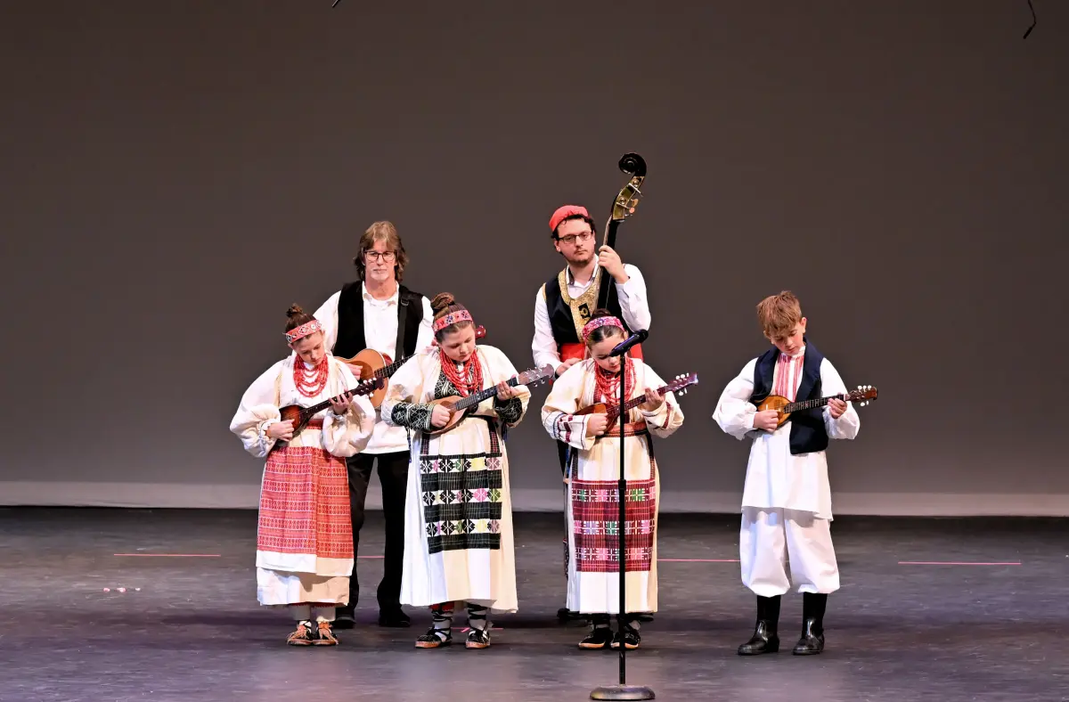 Mladi tamburaši